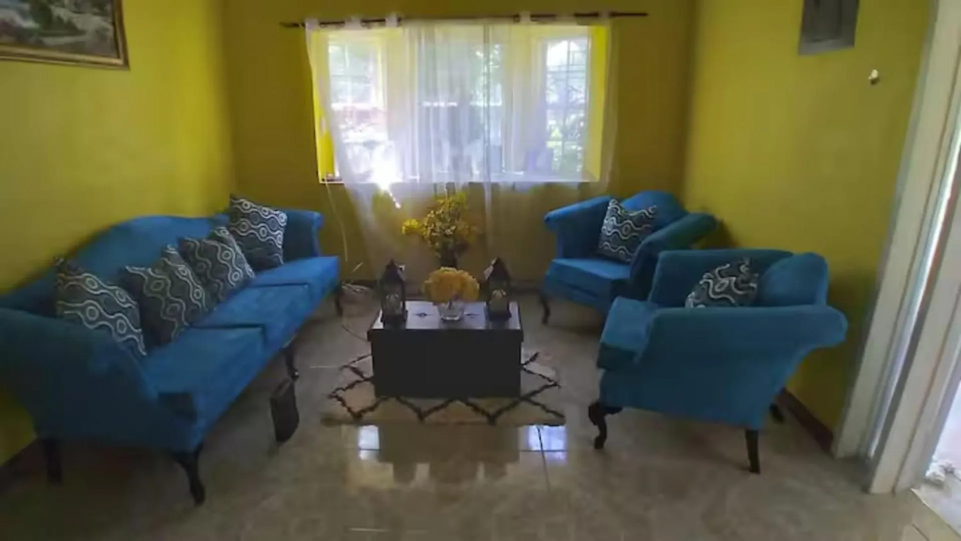 بيت للعطل فيلا Kingston Oasis - Private House With Mountain Views