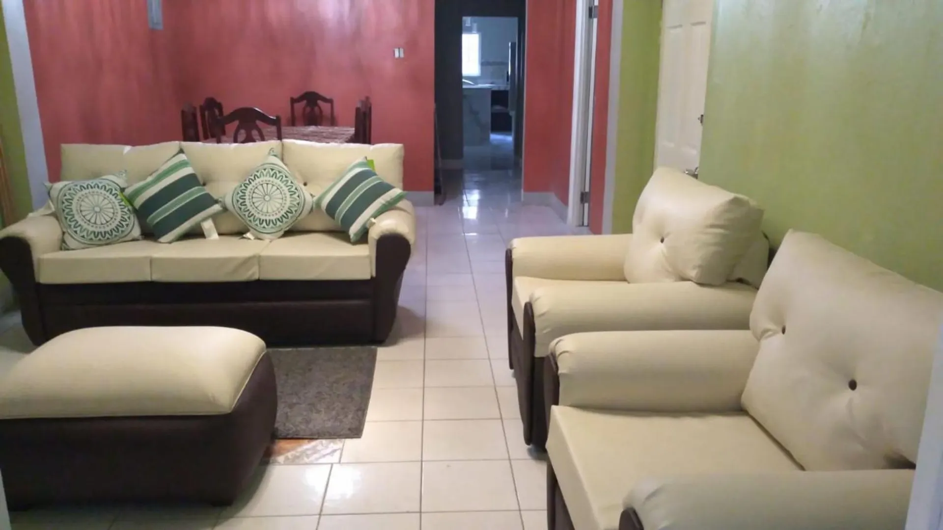 Holiday home Kingston Oasis - Private House With Mountain Views Villa
